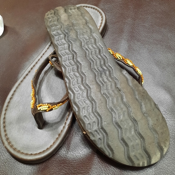 Montego Bay Womens Size 9 Beaded Flip Flops - Picture 3 of 3